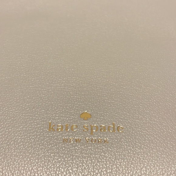 Kate Spade Max Duffel Crossbody. NWT. Color Avalon Mist Green - Picture 3 of 3